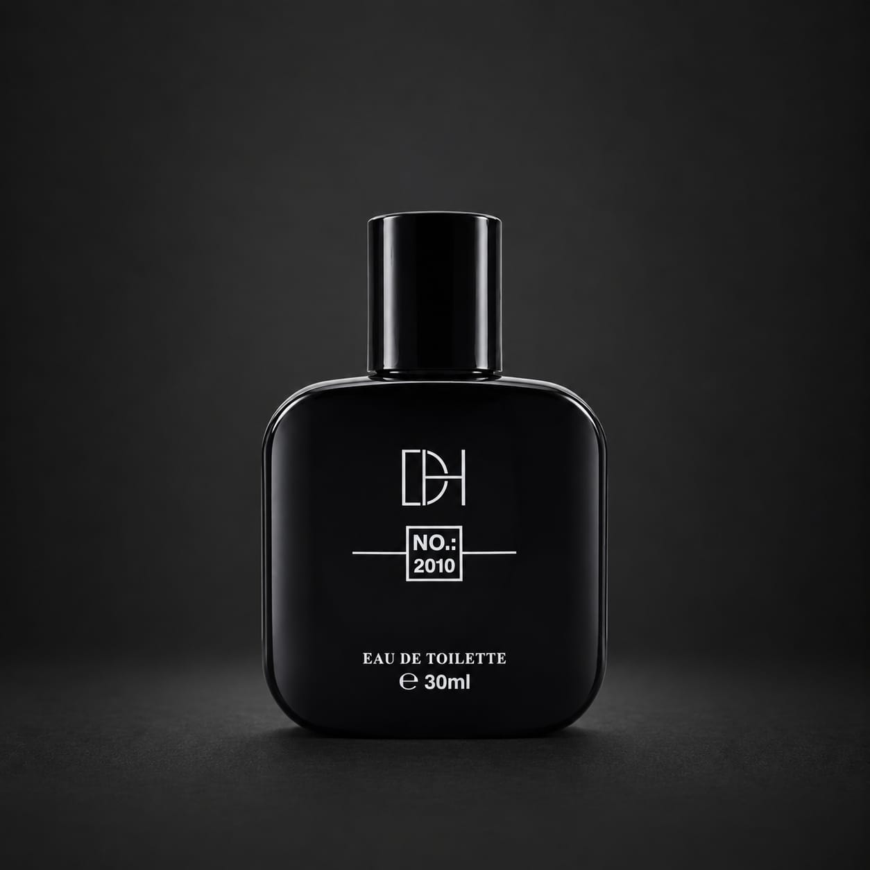 Frasco preto do perfume D'Hermosa NO. 2010 de 30 mL